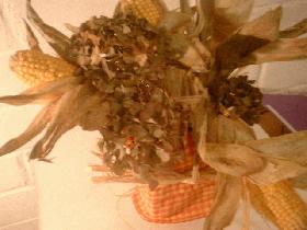 enfin, remplir les vides avec des petites fleurs d'hortensia